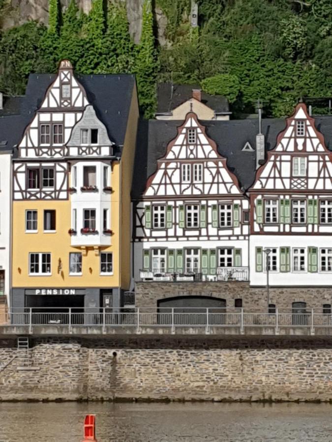 Haus Burgfrieden Cochem Hotel Exterior foto