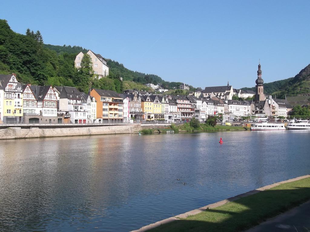Haus Burgfrieden Cochem Hotel Exterior foto